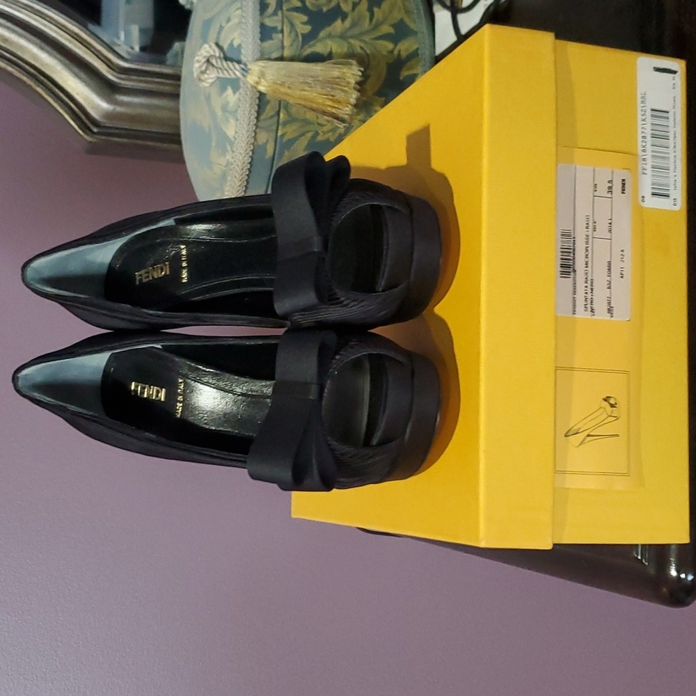 💯 Auth FENDI women's platform heels blk sz 9.5